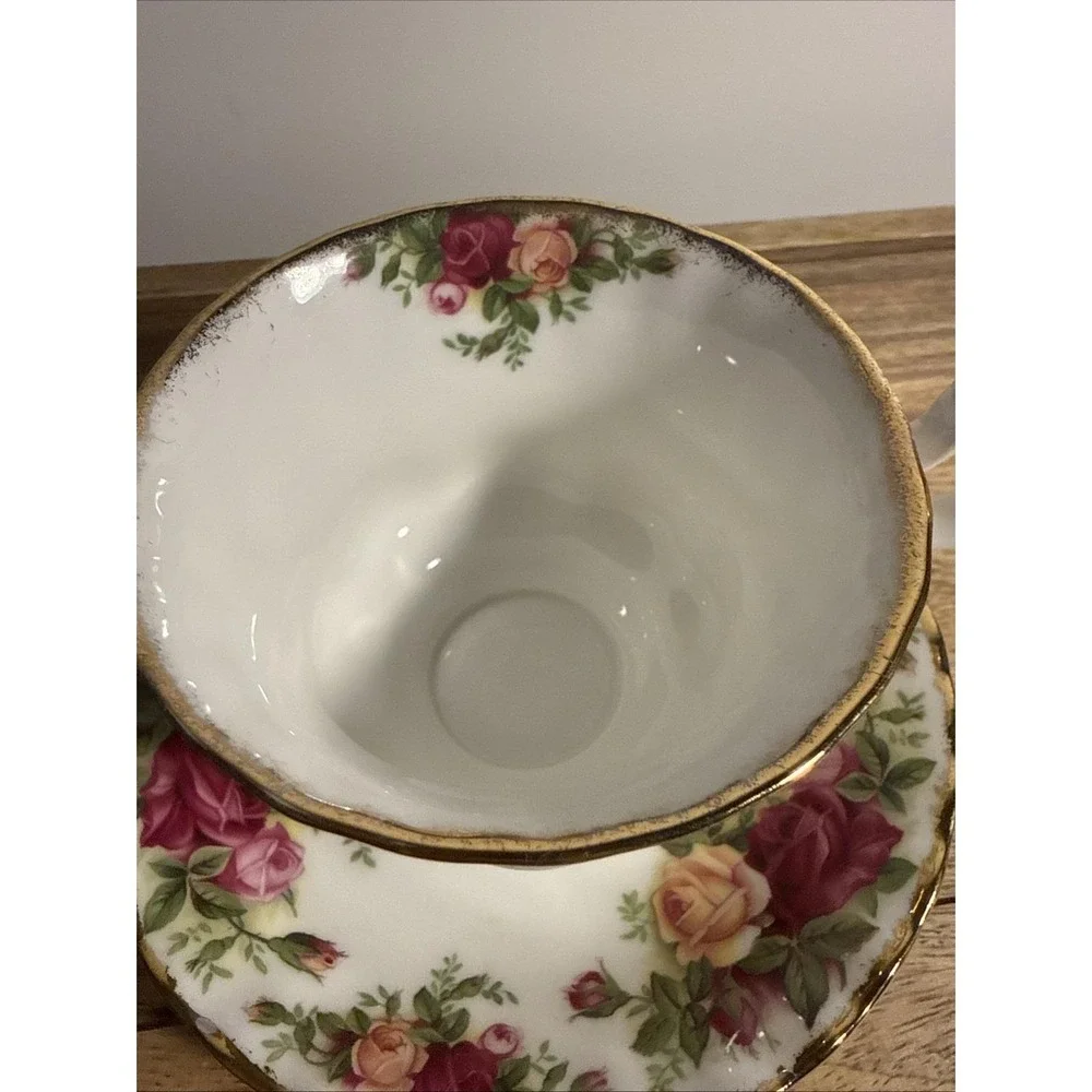 Royal Albert beautiful vintage